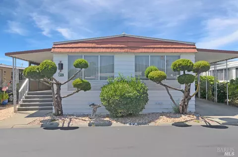 300 E H St #42, Benicia, CA 94510