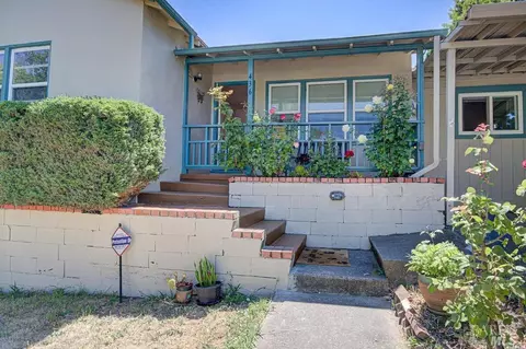 436 Cedar St, Vallejo, CA 94591 photo 2