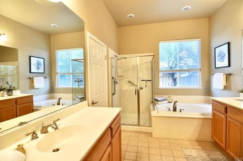 642 Chardonnay Pl, Windsor, CA 95492 photo 18