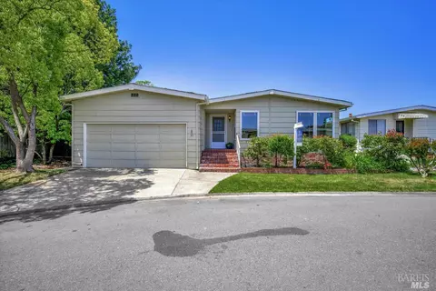 1945 Piner Rd #35, Santa Rosa, CA 95403