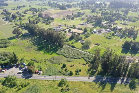 5475 S 116 Hwy, Sebastopol, CA 95472