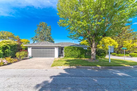 195 Temelec Cir, Sonoma, CA 95476