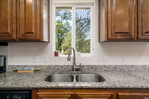 470 Grove St, Willits, CA 95490 photo 8