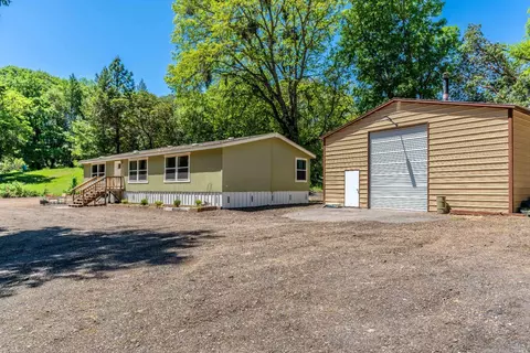 470 Grove St, Willits, CA 95490