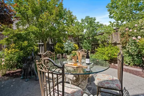 819 Les Brown Ct, Windsor, CA 95492 photo 14