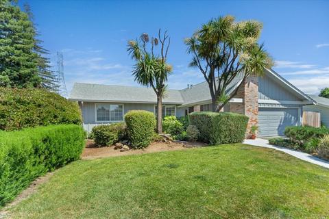 85 Autumn Leaf Dr, Santa Rosa, CA 95409