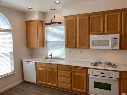 831 Cab Calloway Ct, Windsor, CA 95492 photo 4