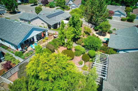 104 W Brookside Dr, Cloverdale, CA 95425 photo 33