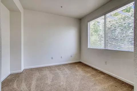 104 W Brookside Dr, Cloverdale, CA 95425 photo 14