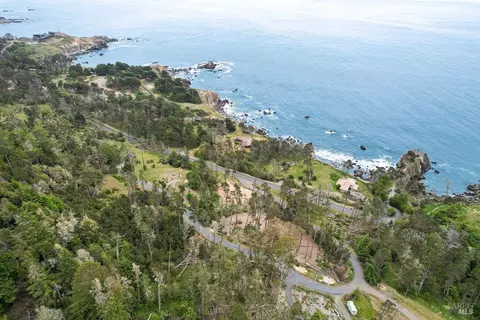22113 Hwy 1, Jenner, CA 95450