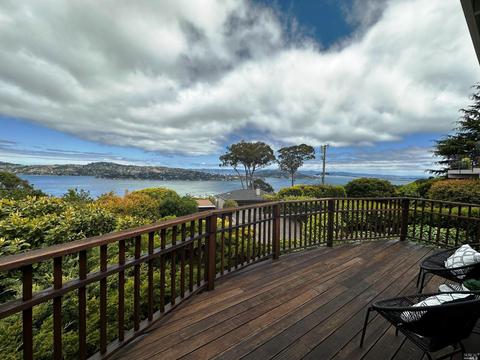 26 Vista Clara Rd, Sausalito, CA 94965