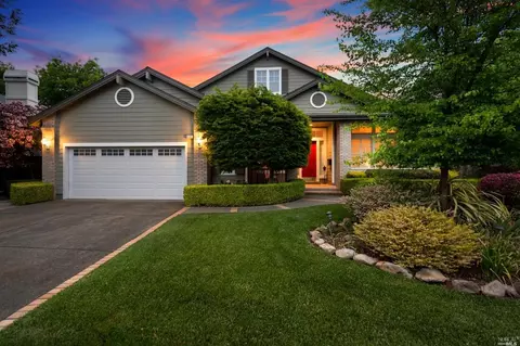 4705 Stonehedge Dr, Santa Rosa, CA 95405