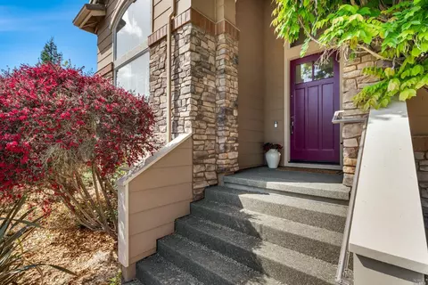 12 Jerome Ct, Petaluma, CA 94952 photo 2
