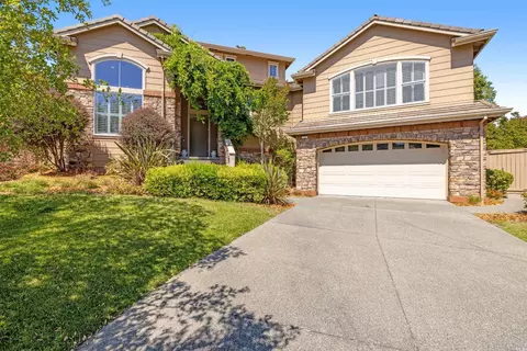 12 Jerome Ct, Petaluma, CA 94952