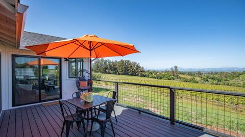 2525 Pleasant Hill Rd, Sebastopol, CA 95472