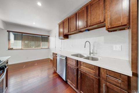 238 Barcelona St, Vallejo, CA 94591 photo 9