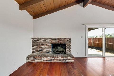 238 Barcelona St, Vallejo, CA 94591 photo 5