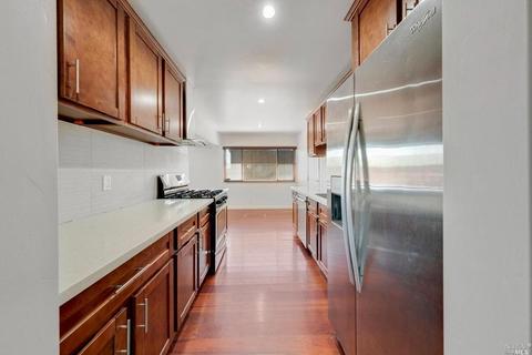238 Barcelona St, Vallejo, CA 94591 photo 8