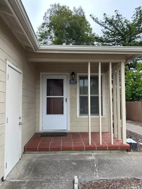 309-313 Delaware St, Vallejo, CA 94590 photo 2