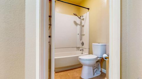 9404 Lazy Creek Dr, Windsor, CA 95492 photo 24