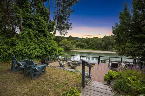 22954-22953 Conifer Dr, Monte Rio, CA 95462