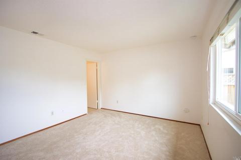 1704 Sarkesian Dr, Petaluma, CA 94954 photo 12