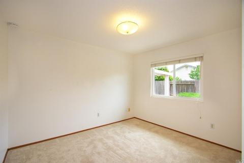 1704 Sarkesian Dr, Petaluma, CA 94954 photo 14