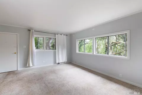 2011 Madrone Ave, Healdsburg, CA 95448 photo 3