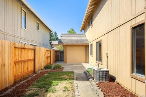 305 Holly Ct, Dixon, CA 95620 photo 39