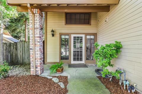 305 Holly Ct, Dixon, CA 95620 photo 8