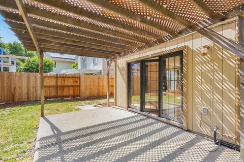 305 Holly Ct, Dixon, CA 95620 photo 42