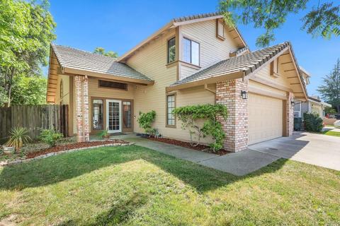 305 Holly Ct, Dixon, CA 95620 photo 6