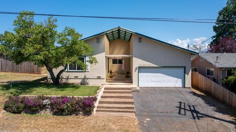 242 Avenue A Ave, Lakeport, CA 95453
