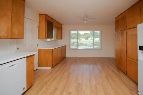 2865 Robin Ln, Clearlake, CA 95422 photo 10