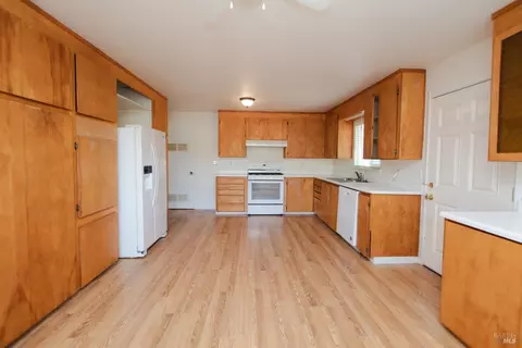 2865 Robin Ln, Clearlake, CA 95422 photo 12