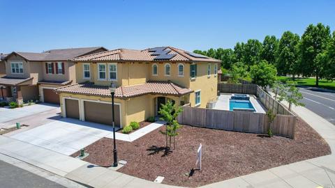 2495 Duncan St, Dixon, CA 95620