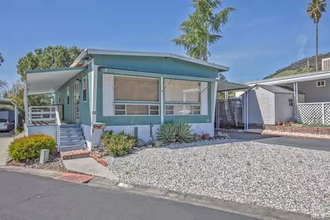 17 Coronado Cir, Santa Rosa, CA 95409 photo 2