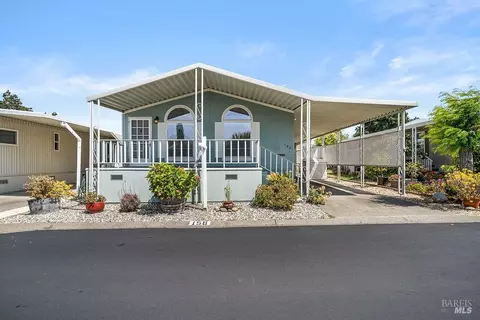 300 E H St #158, Benicia, CA 94510