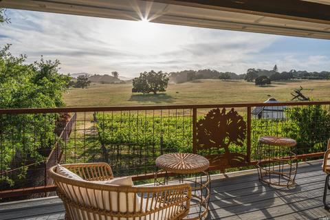 7395 Starr Rd, Windsor, CA 95492