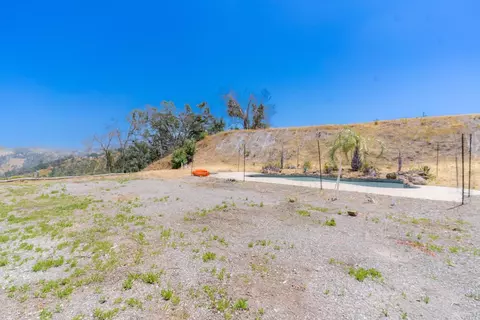 397 Woodhaven Ct, Napa, CA 94558