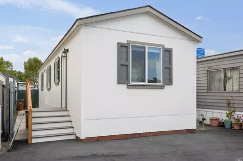2130 Redwood Hwy #F13, Greenbrae, CA 94904