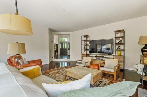 1004 Elsbree Ln, Windsor, CA 95492 photo 16