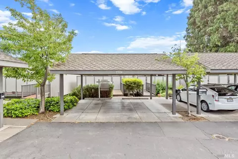 1504 Ashwood Dr, Martinez, CA 94553