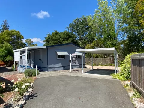 1183 Woodcrest Dr, Santa Rosa, CA 95401