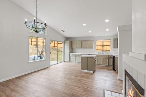 450 Carousel Dr, Vallejo, CA 94589 photo 14