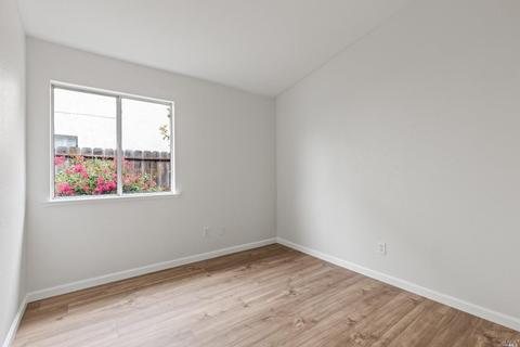 450 Carousel Dr, Vallejo, CA 94589 photo 25