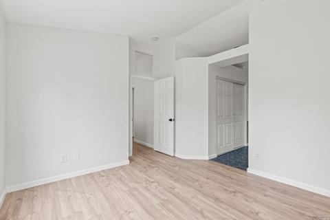 450 Carousel Dr, Vallejo, CA 94589 photo 32