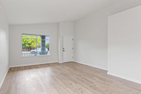 450 Carousel Dr, Vallejo, CA 94589 photo 5