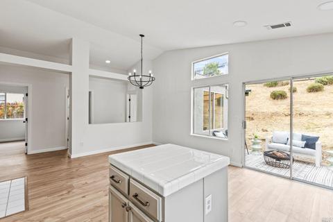 450 Carousel Dr, Vallejo, CA 94589 photo 18