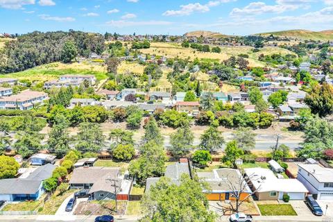 1342 Delwood St, Vallejo, CA 94591 photo 4